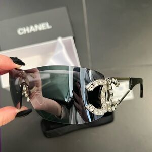 CHANEL vintage shield sunglasses